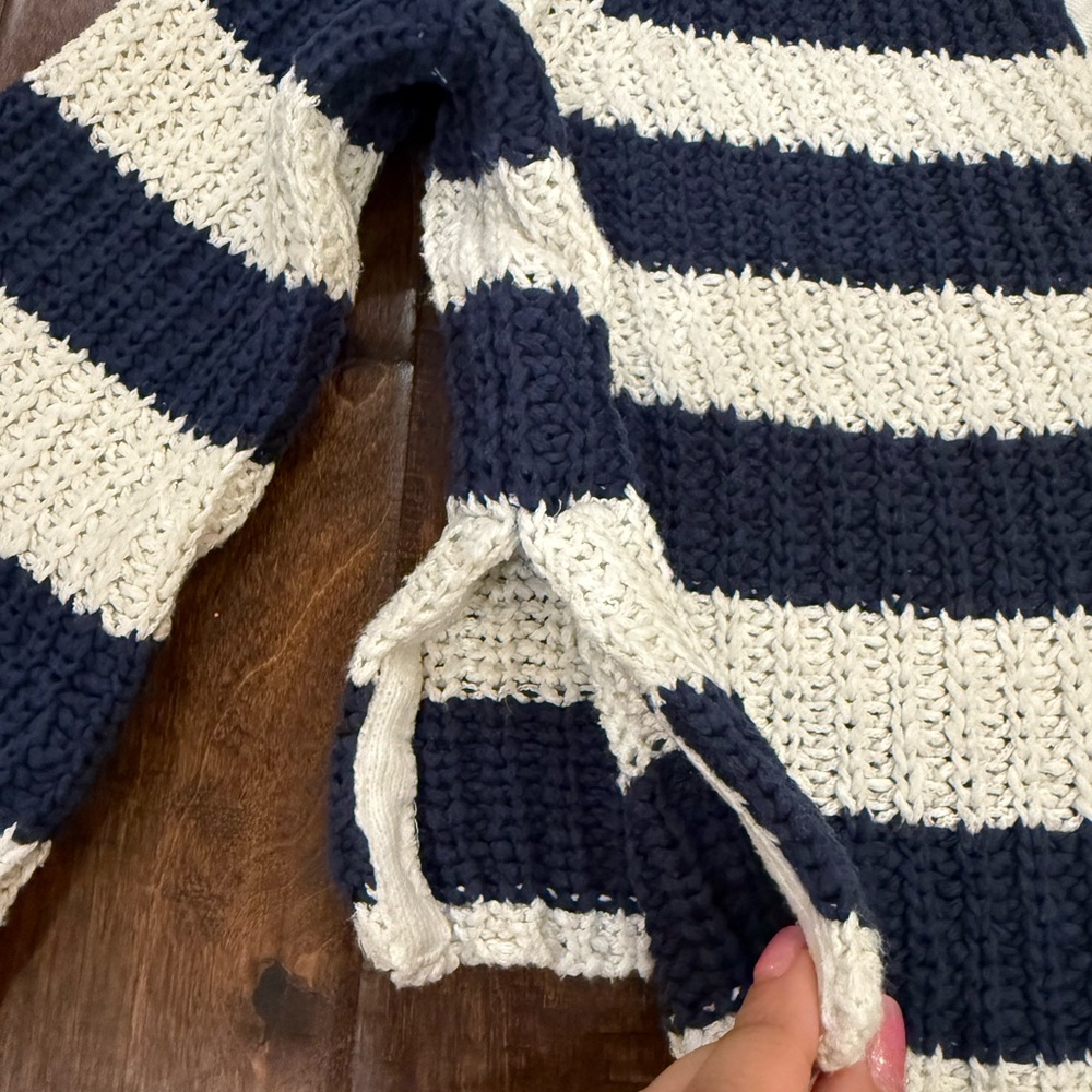 Pilcro Bell-Sleeve Henley Sweater Striped Navy Blue Cream size XXS - Picture 7 of 12